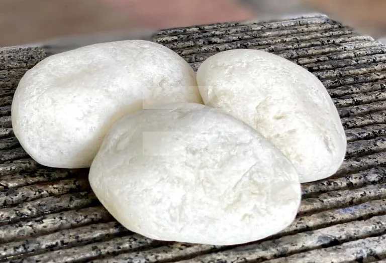 قلوه سنگ سفید