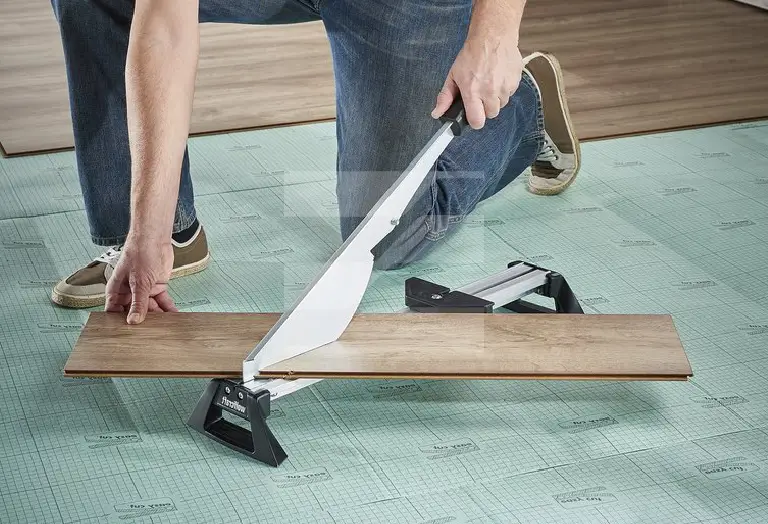 برش کفپوش لمینت