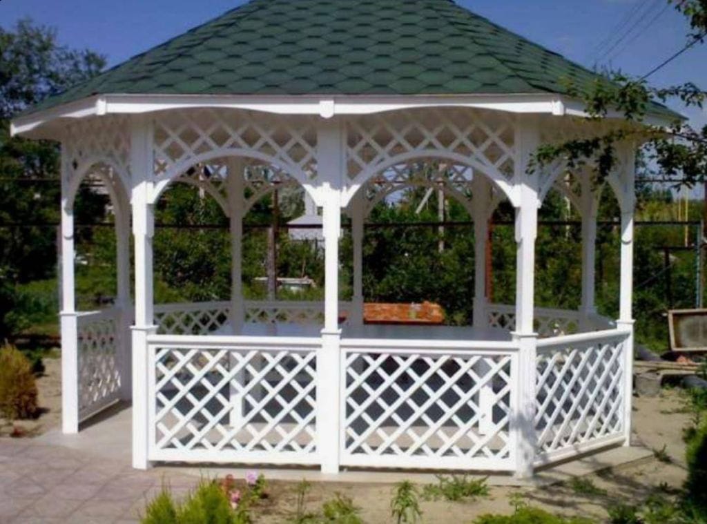 ساخت-و-اجرای-آلاچیق-با-چوب-روسی-33